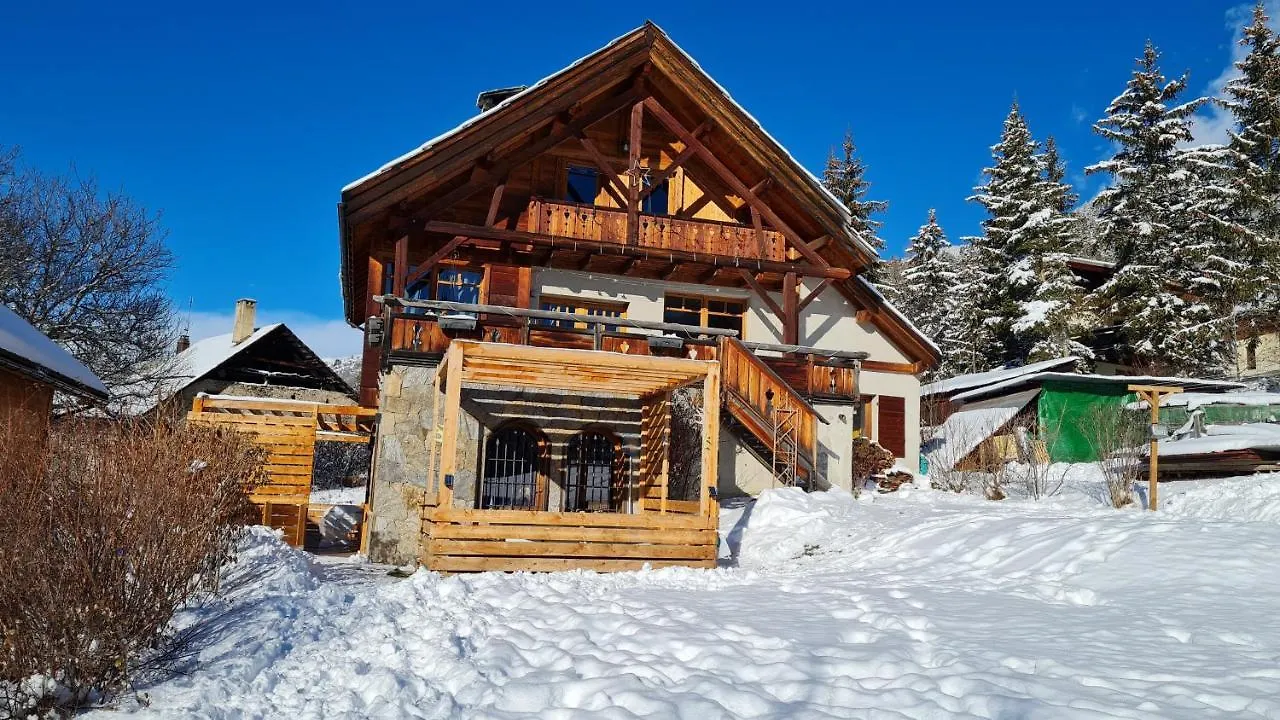 Chalet Serre Cambeou Piscine&Spa Saint-Chaffrey 0*,